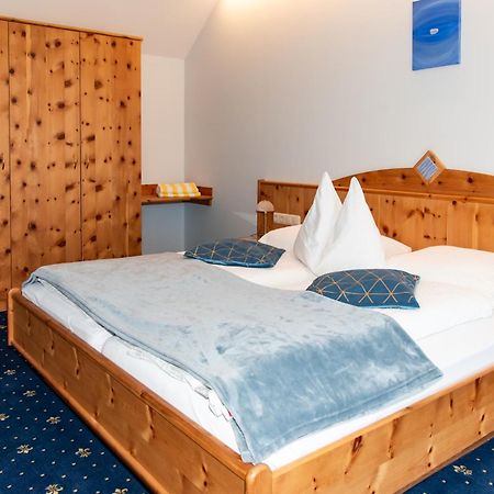 Edelsteinhotel Guniwirt Krakaudorf Kültér fotó