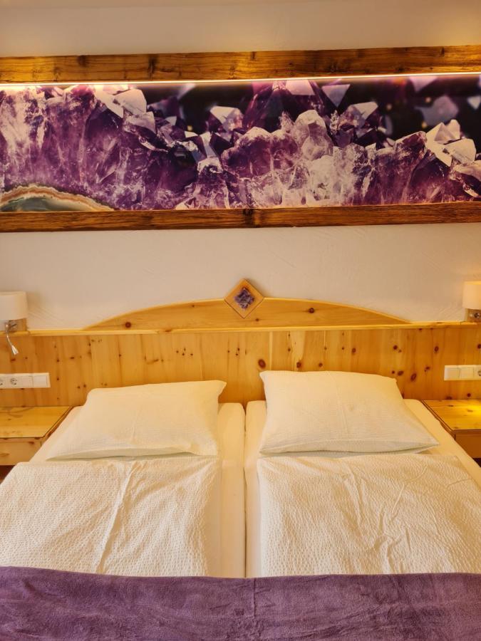 Edelsteinhotel Guniwirt Krakaudorf Kültér fotó