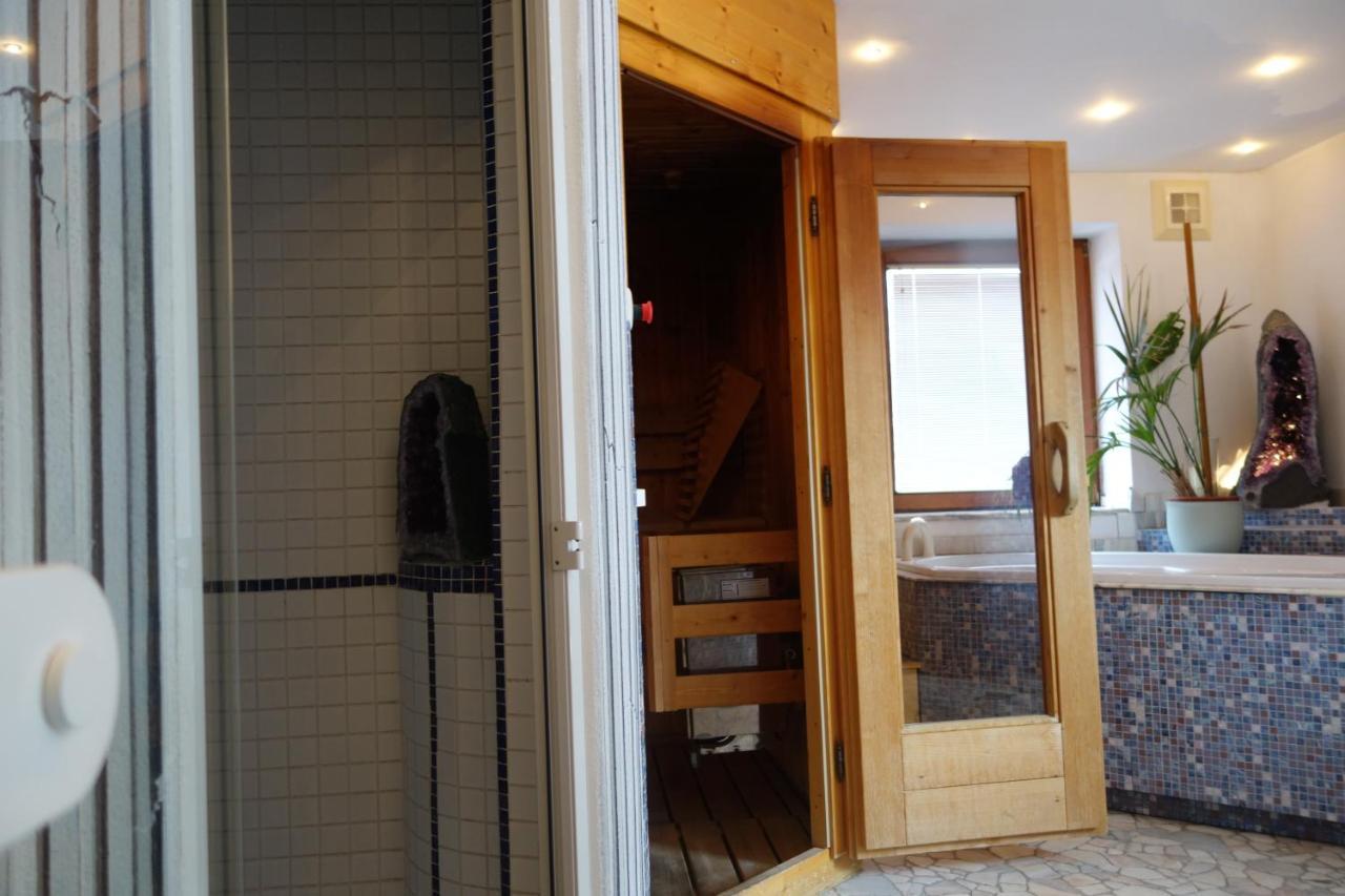 Edelsteinhotel Guniwirt Krakaudorf Kültér fotó