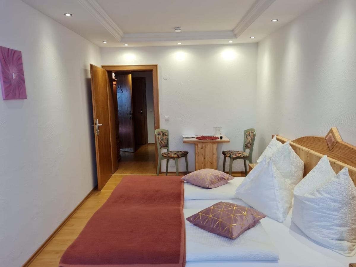 Edelsteinhotel Guniwirt Krakaudorf Kültér fotó