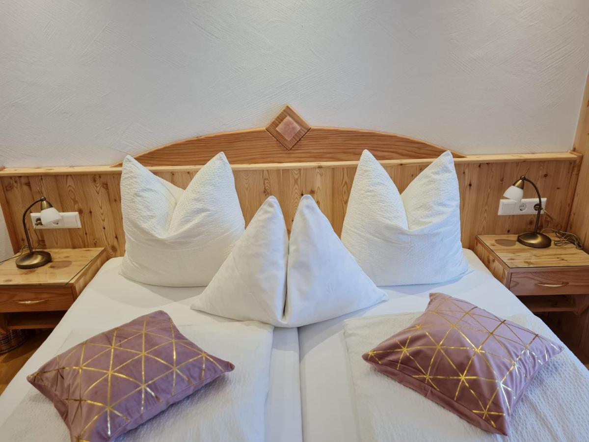 Edelsteinhotel Guniwirt Krakaudorf Kültér fotó