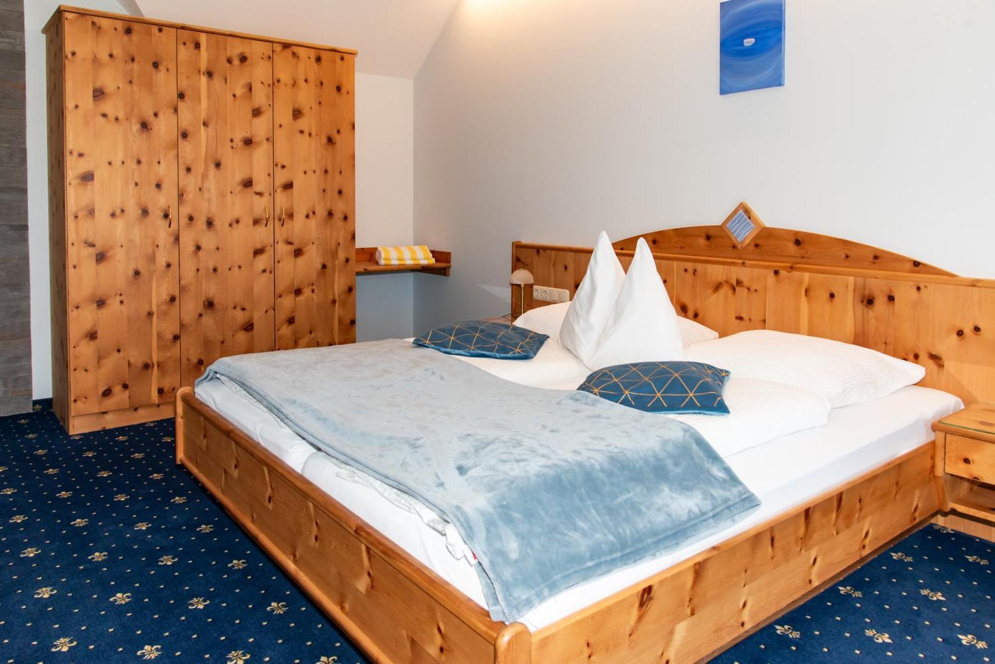 Edelsteinhotel Guniwirt Krakaudorf Kültér fotó