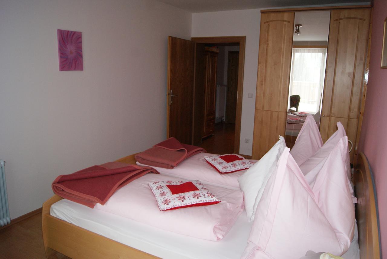 Edelsteinhotel Guniwirt Krakaudorf Szoba fotó