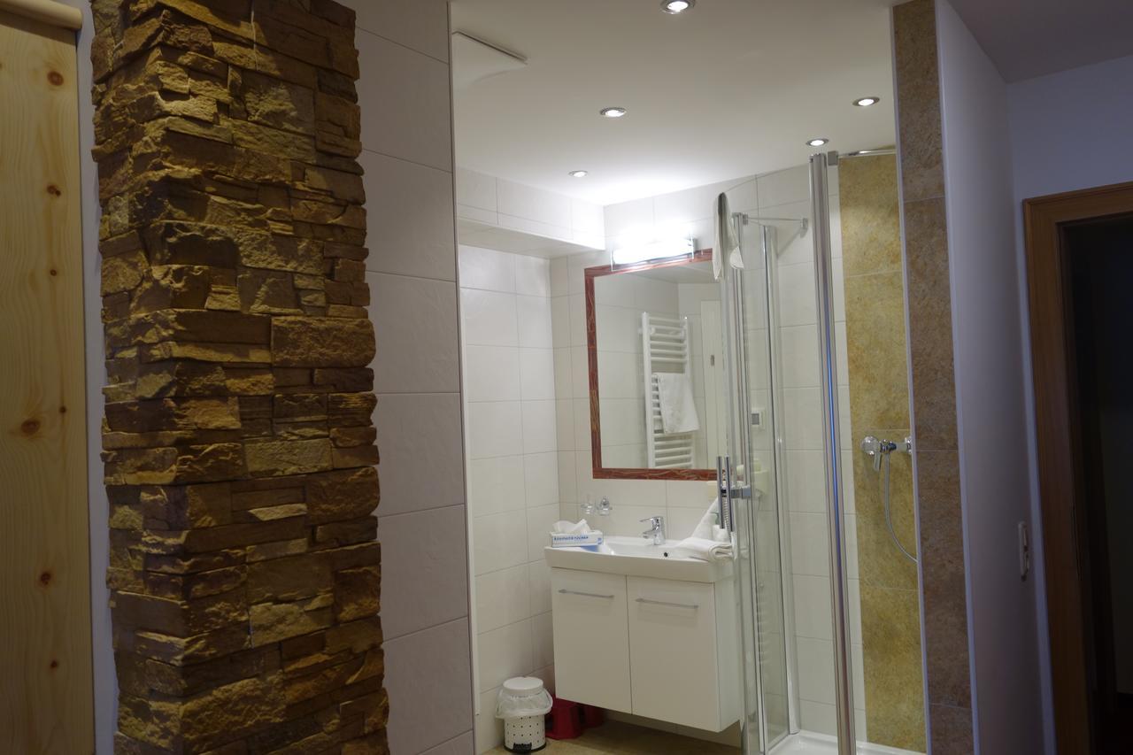 Edelsteinhotel Guniwirt Krakaudorf Szoba fotó