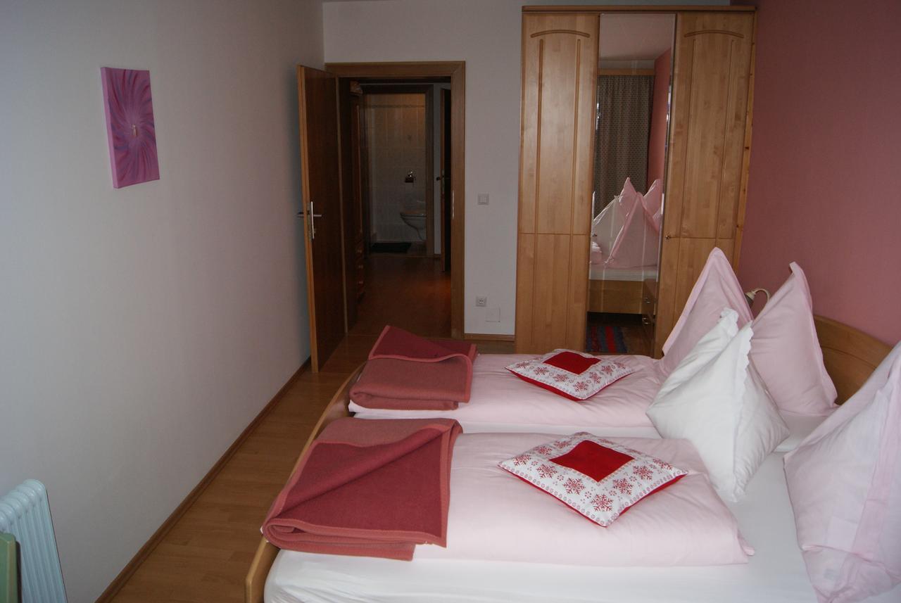 Edelsteinhotel Guniwirt Krakaudorf Szoba fotó