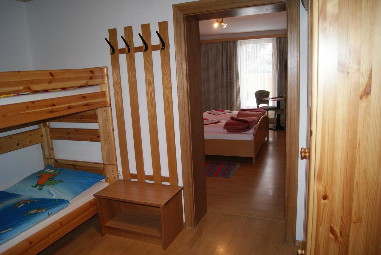 Edelsteinhotel Guniwirt Krakaudorf Szoba fotó